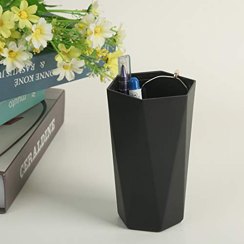 OUDEW Car Trash Can with 30 Detachable Bags