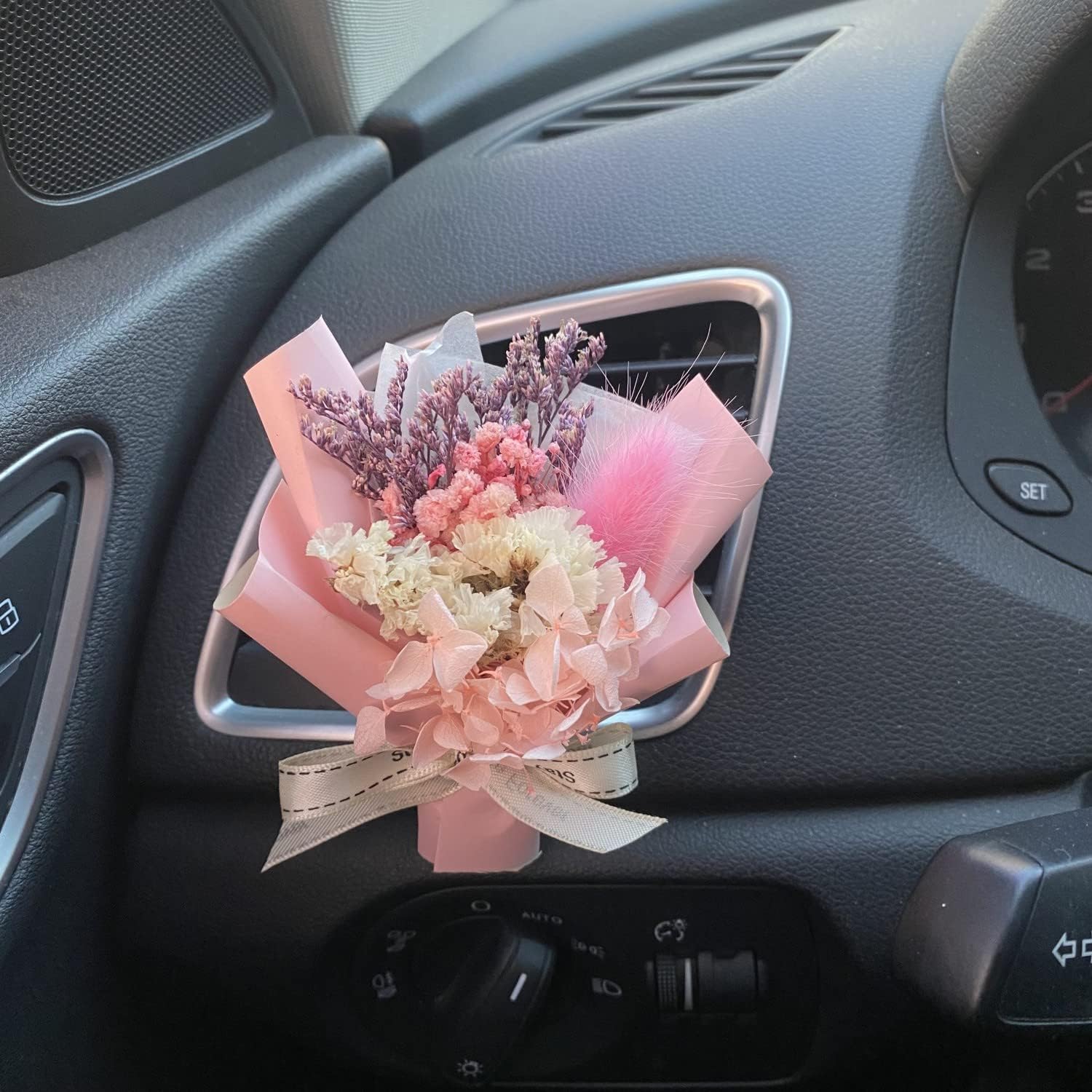 Cute Dried Flower Air Vent Clip for Car Decor