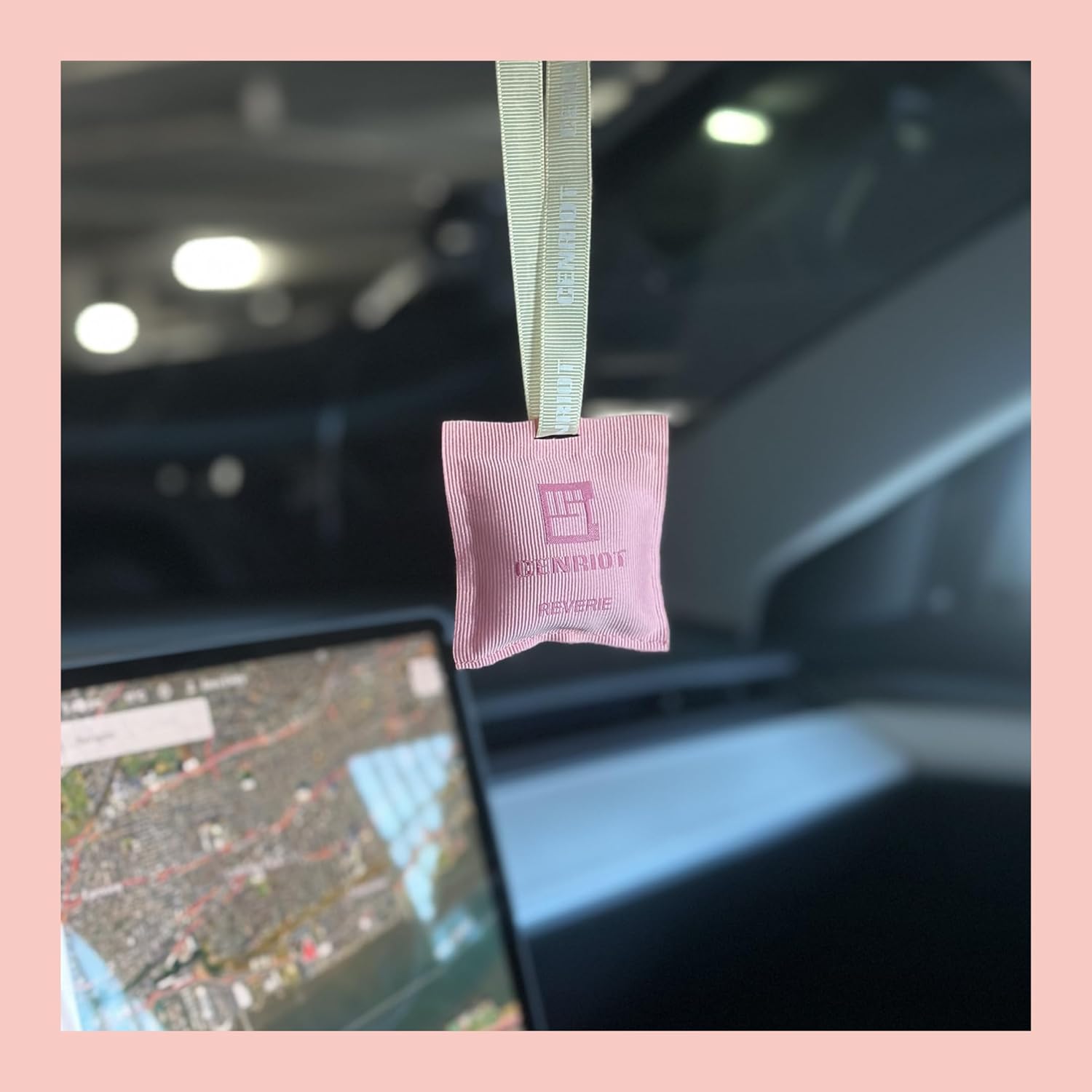 Car Air Freshener Reverie - Long Lasting Scented Sachet