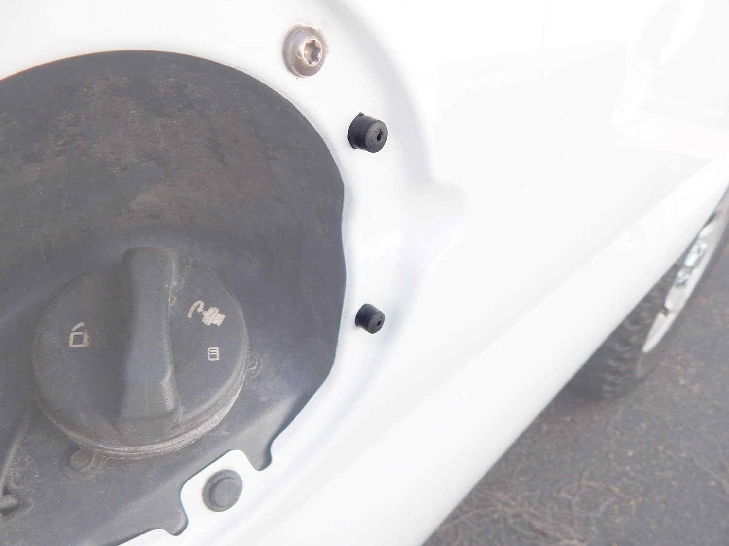 Red Hound Auto Fuel Filler Door Stop Bumpers Set